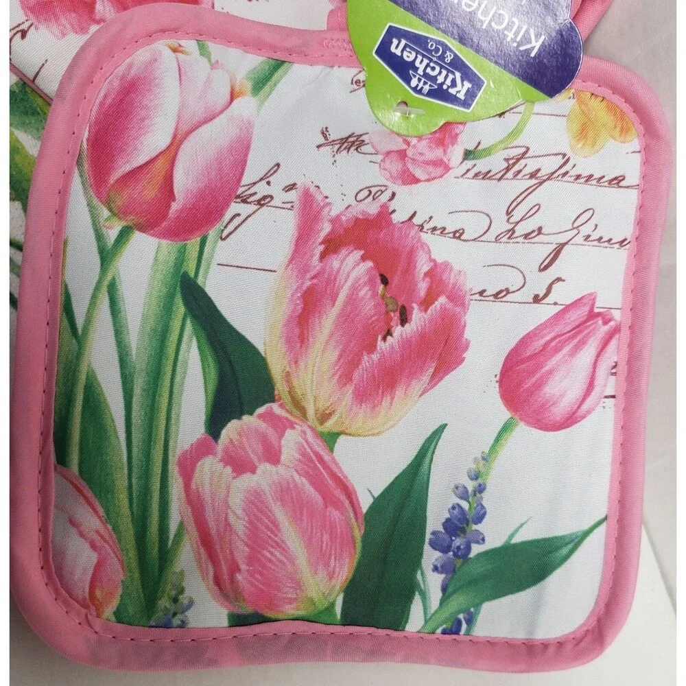 3 pc KITCHEN SET:1POT HOLDER,1OVEN MITT,1MICROFIBER TOWEL,FLOWERS, TULIPS,K&Co